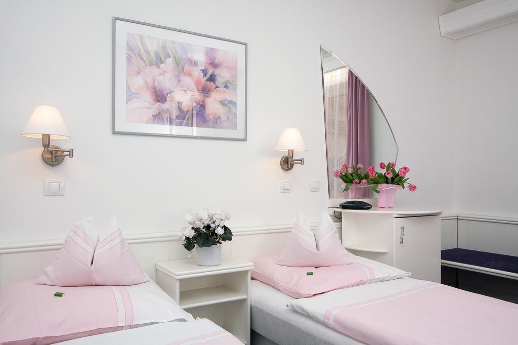 Fabian Panzio Hotel Kecskemét Værelse billede
